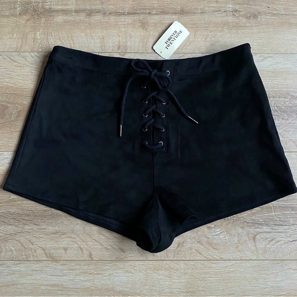 NWT Forever 21 shorts black suede high waisted lace up shorts - Picture 1 of 5